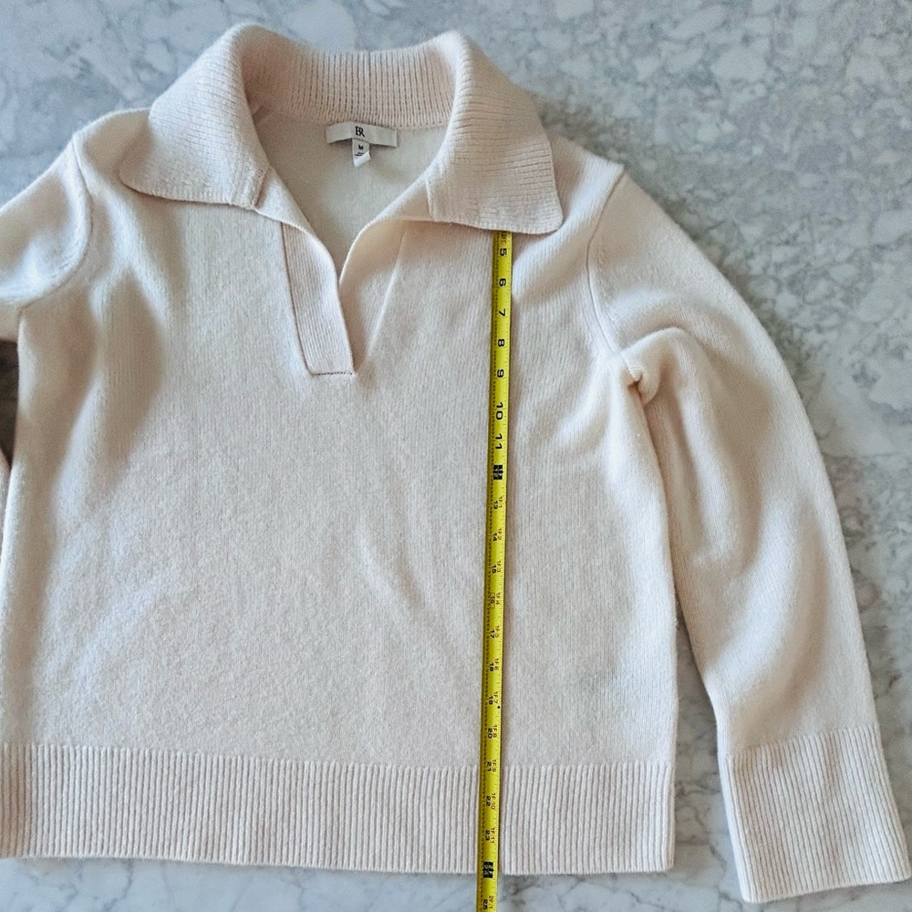 Banana Republic Cashmere ivory sweater medium - Picture 4 of 7